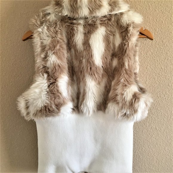 Ashley Premium Fur Vest - Picture 2 of 7